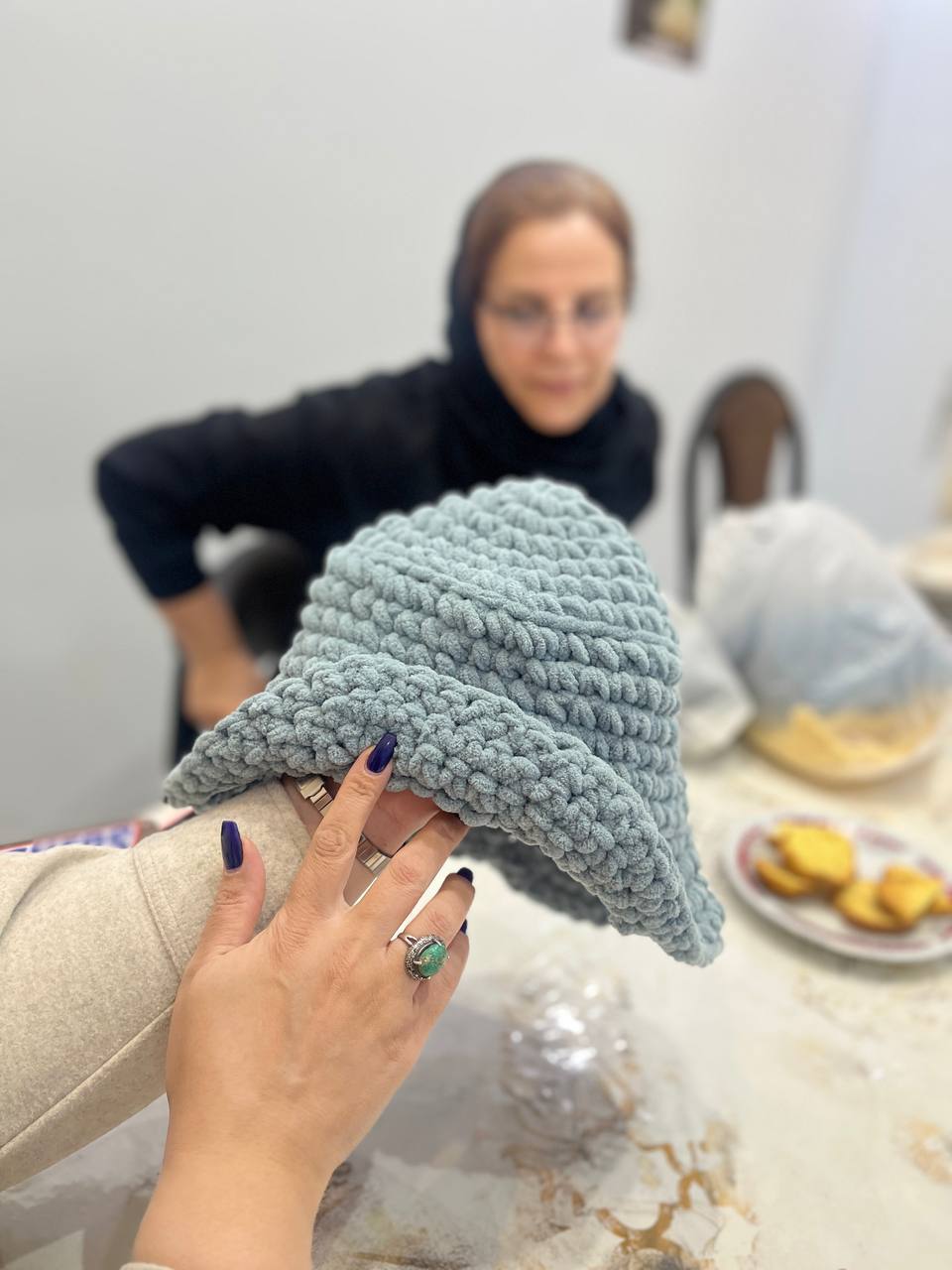 photo 5863914000670723074 y