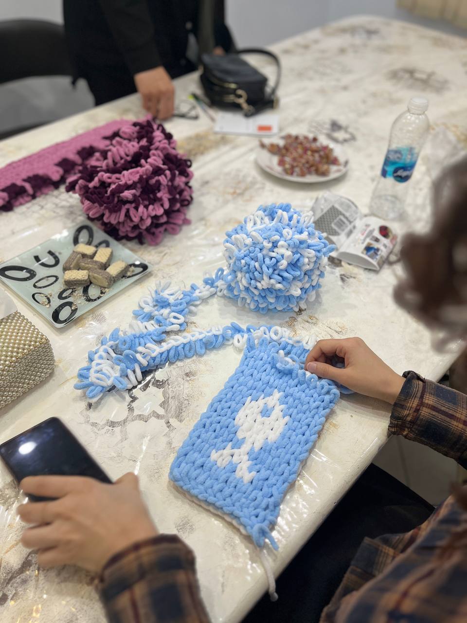 photo 5863914000670723076 y