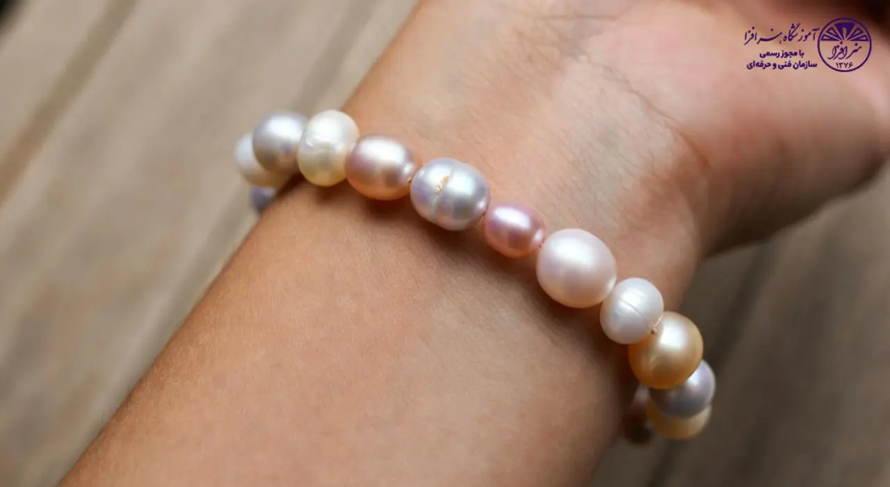 راهنمای انتخاب مروارید مناسب برای بافت زیورآلات